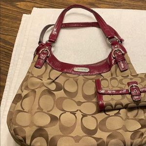 Coach purse w/matching wallet